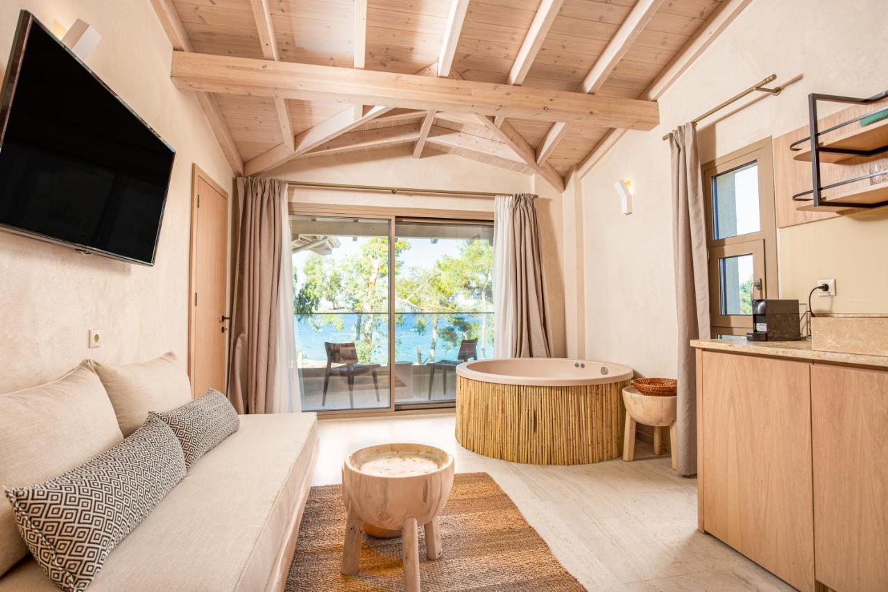 Mako Sea & Suites Pefkochori Bagian luar foto