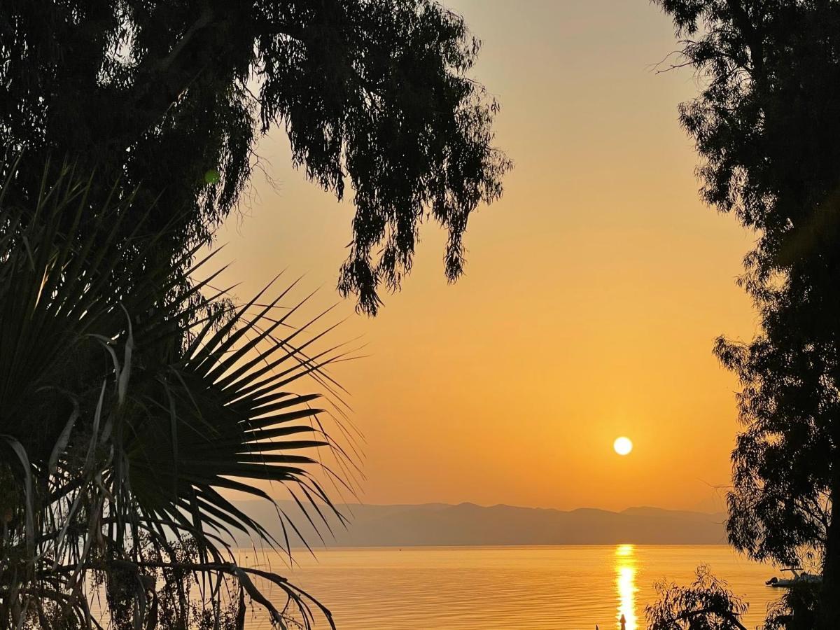 Mako Sea & Suites Pefkochori Bagian luar foto