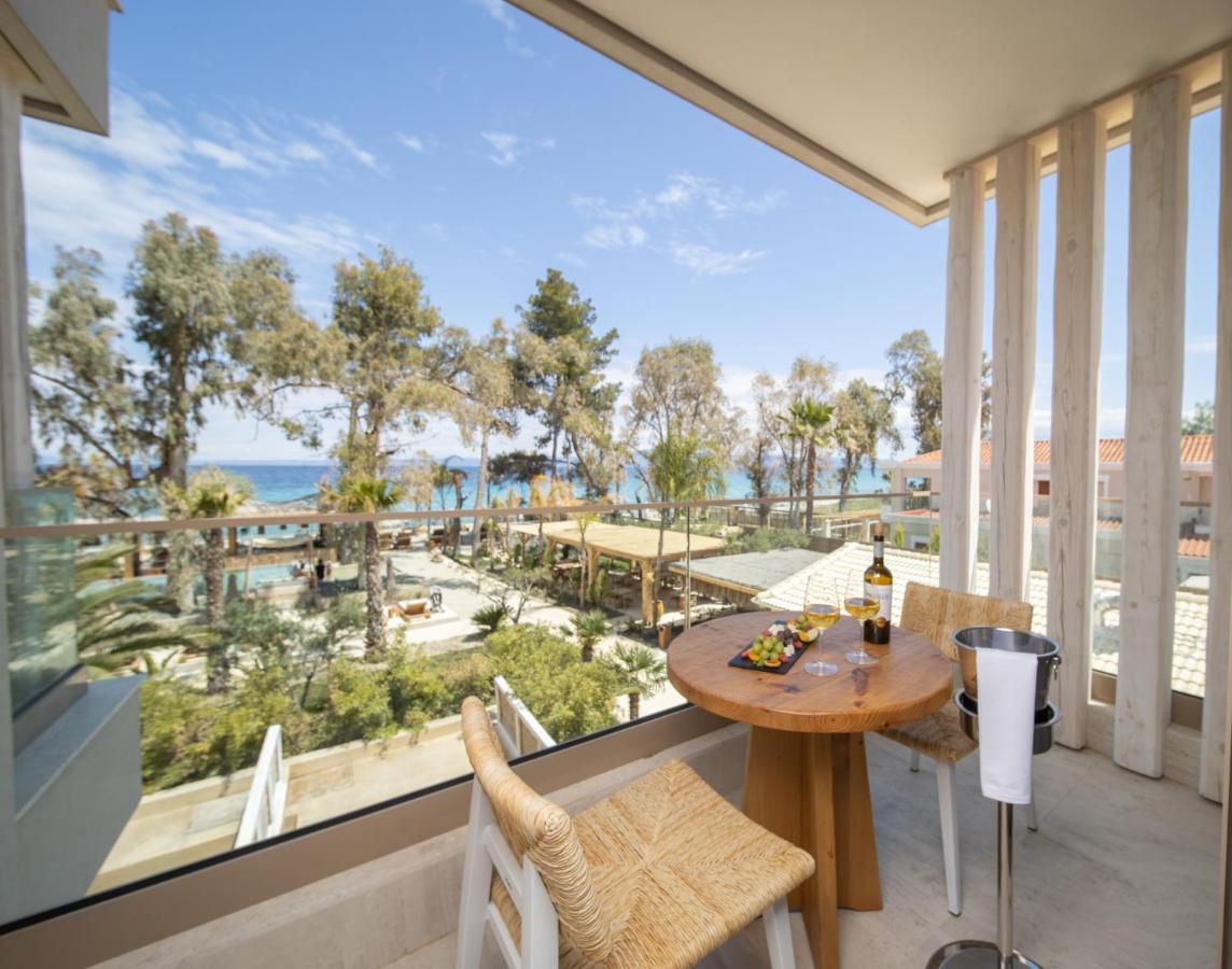 Mako Sea & Suites Pefkochori Bagian luar foto